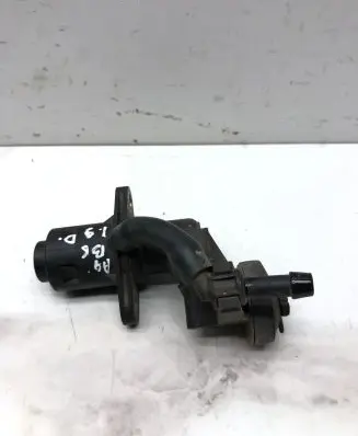 Audi A4 S4 B6 8E 8H Clutch master cylinder 8E2721401M