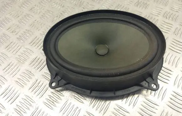 Nissan Navara D23 Front door high frequency speaker G672609A