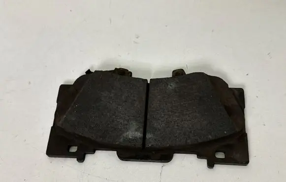 Ford Mustang VI Brake pads (front) FR3C2D078