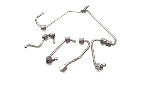 Fuel injector supply line/pipe