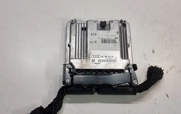 Audi A6 S6 C6 4F Engine control unit/module 03G906016MH 0281014261
