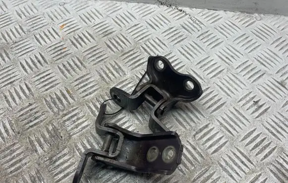 Toyota Verso Front door hinge set 6871002060 6873002050