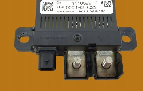 Mercedes-Benz C W205 Other control units/modules A0009822023
