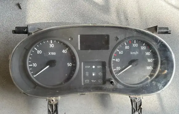 Renault Master II Speedometer (instrument cluster) P8200359416H 216768233 NS8271189S
