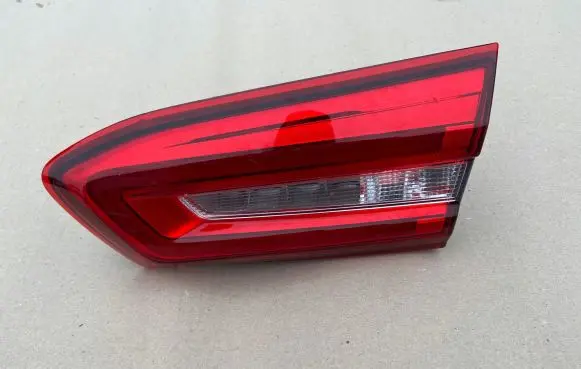Ford Focus Tailgate rear/tail lights JX7B13A602BC