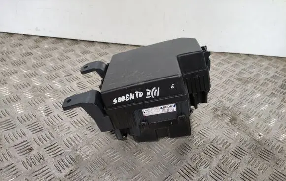 KIA Sorento Fuse box set 912802P061 919412P030