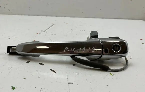 Mazda CX-7 Front door exterior handle Q8333