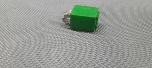 Citroen C8 Fuel pump relay 