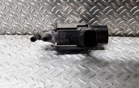 Volvo S80 Turbo solenoid valve 4M5G9A500