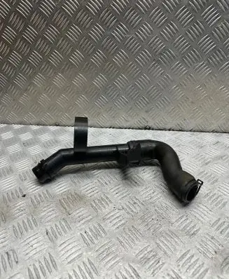 Coolant pipe/hose