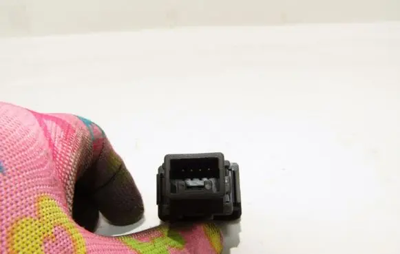 Toyota Avensis T270 Headlight level height control switch 8415202040