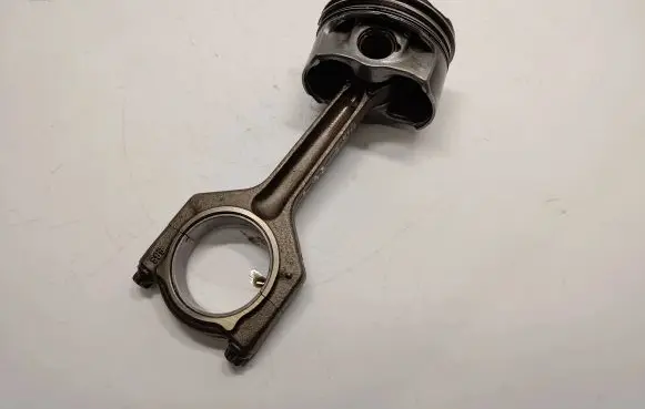BMW 3 E92 E93 Piston with connecting rod 7624409 11257624409 11257645958