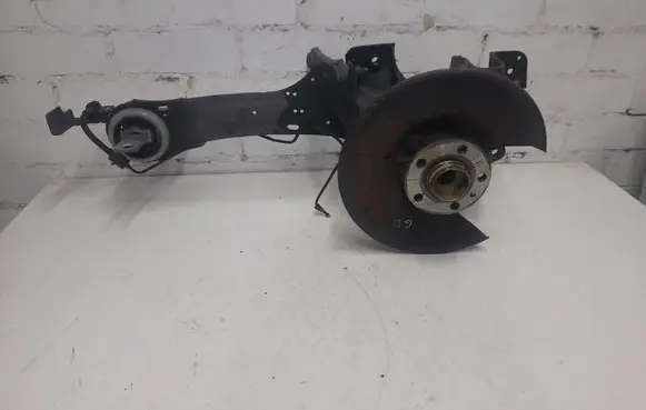 Volvo V70 Rear wheel hub