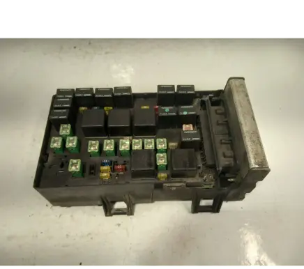 Chrysler Voyager Fuse box set 04869001AJ B0700BDD