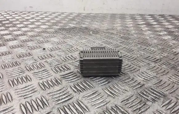 Opel Astra G Glow plug pre-heat relay 09132691