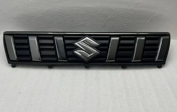 Suzuki Vitara (LY) Front bumper upper radiator grill 7212186R0