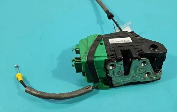 Hyundai i30 Front door lock 81310G3040 IMPRK1588133