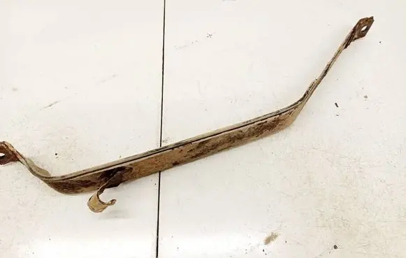 Opel Astra H Fuel tank mounting bracket
