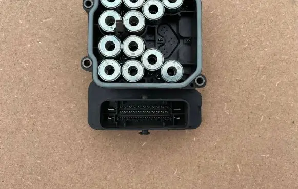 Mercedes-Benz GLA W156 X156 ABS control unit/module A0004312600