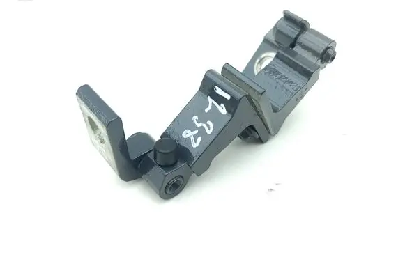 Rear door hinge set