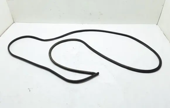 Renault Master III Trunk rubber seal (body) 8200678121