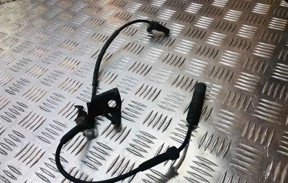 BMW 1 E81 E87 ABS brake wheel speed sensor 10071161983
