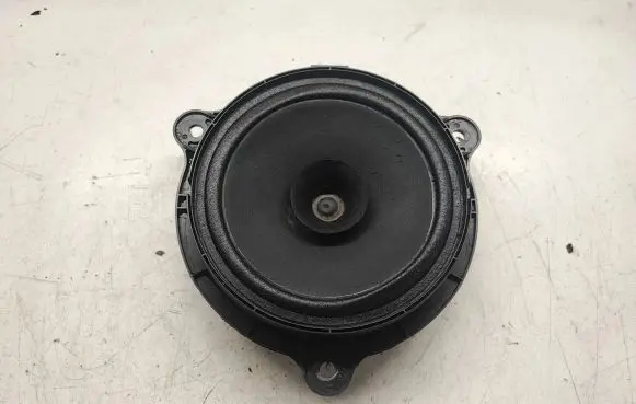 Opel Vivaro Front door speaker 577449