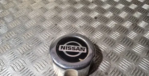 Nissan Terrano Original wheel cap 4031589P15