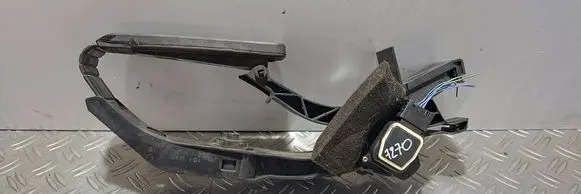 Mercedes-Benz E W211 Accelerator throttle pedal A2113000404