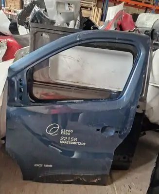 Renault Trafic III (X82) Front door