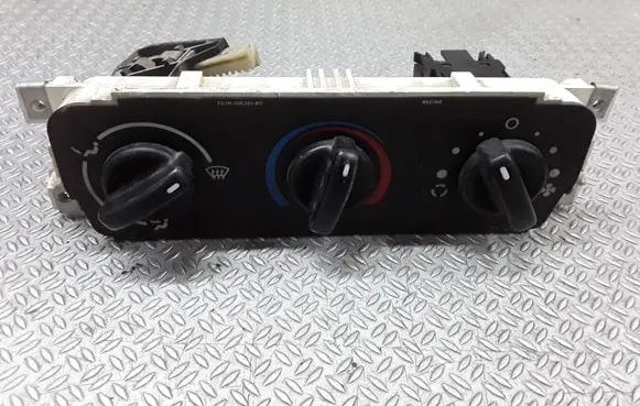 Ford Transit Climate control unit YC1H18D451A