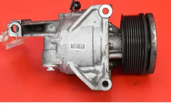 Suzuki Grand Vitara I Air conditioning (A/C) compressor (pump) 9520174S00