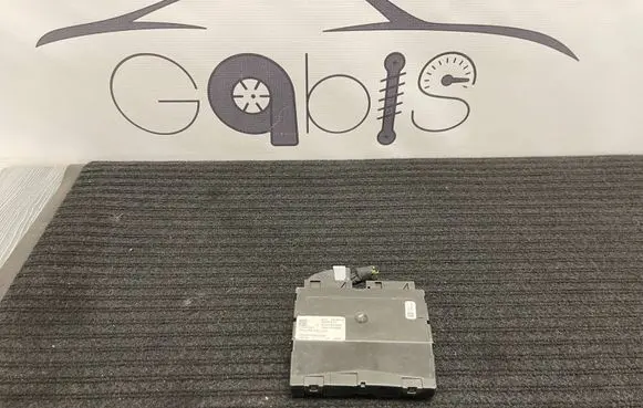 BMW 5 G30 G31 Climate control unit 9460925