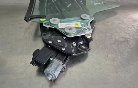 Volkswagen Eos Rear window lifting mechanism without motor 1Q0839402D 1Q0959812B 1Q0845042G