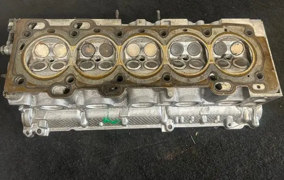 Volvo S80 Engine head 1001837