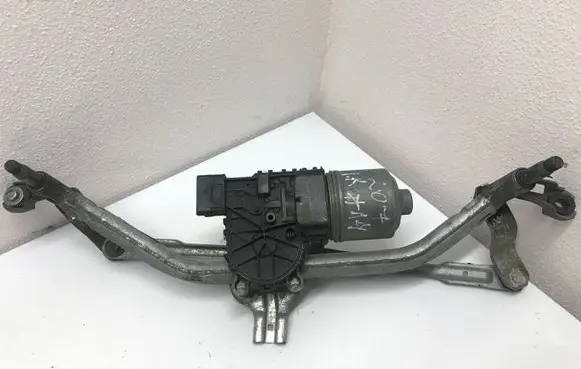 Peugeot 207 Front wiper linkage and motor 3397020769 9650380780 0390241540
