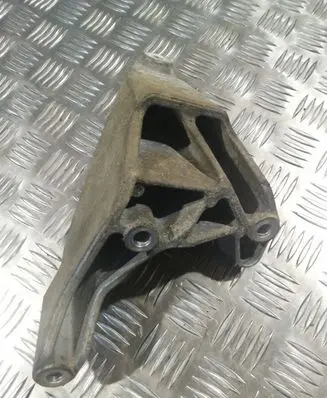Volkswagen Crafter Engine mounting bracket 076199307