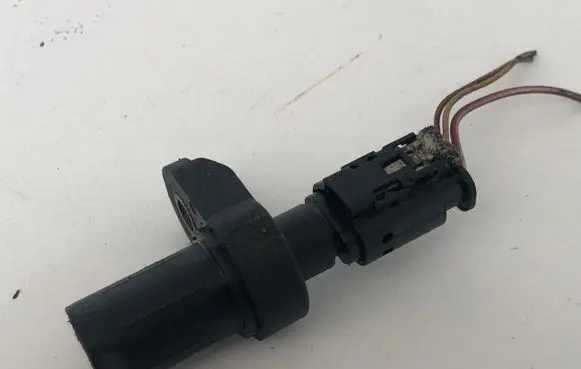 BMW 1 E81 E87 Camshaft position sensor 7803093