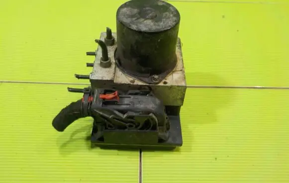 Skoda Roomster (5J) ABS Pump 0265950689 12AB10
