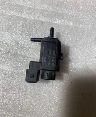 Volvo V70 Turbo solenoid valve 72224010 03T253 30611668