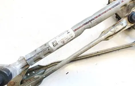 Front wiper linkage and motor