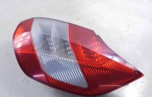 Renault Scenic II - Grand scenic II Rear/tail lights 8200493375