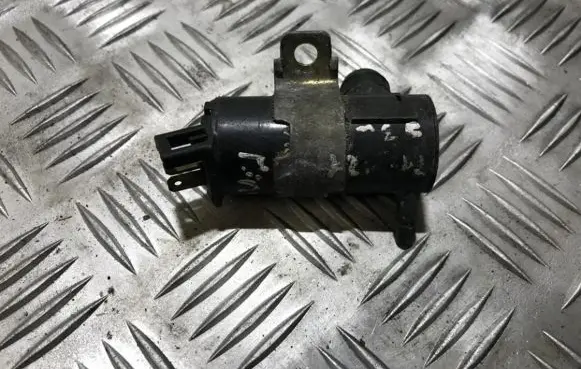 Mitsubishi Colt Windscreen/windshield washer pump