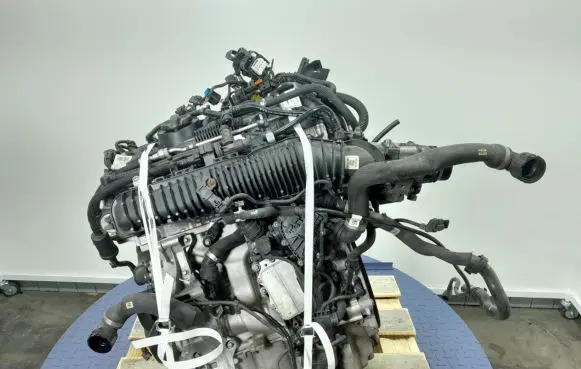 BMW 1 F40 Engine B48A20E