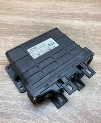 Audi A4 S4 B5 8D Gearbox control unit/module 01N927733AN 5WK3331A K01