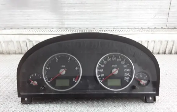 Ford Mondeo Mk III Speedometer (instrument cluster) 1S7F10841