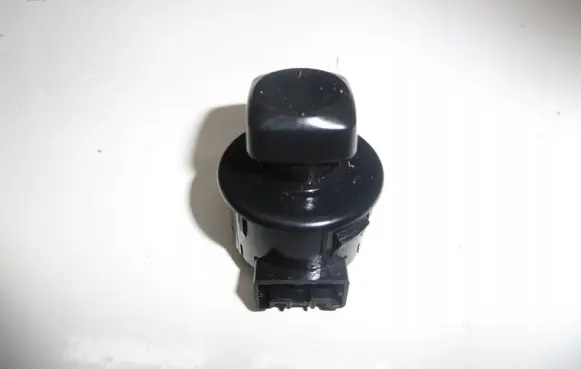 Infiniti QX70 S51 Wing mirror switch