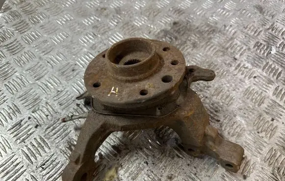 Opel Astra H Front wheel hub