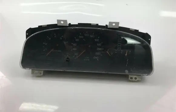 Mazda 626 Speedometer (instrument cluster) GA5TA P2361