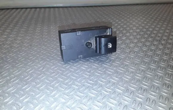 Opel Meriva B Electric window control switch 13301888
